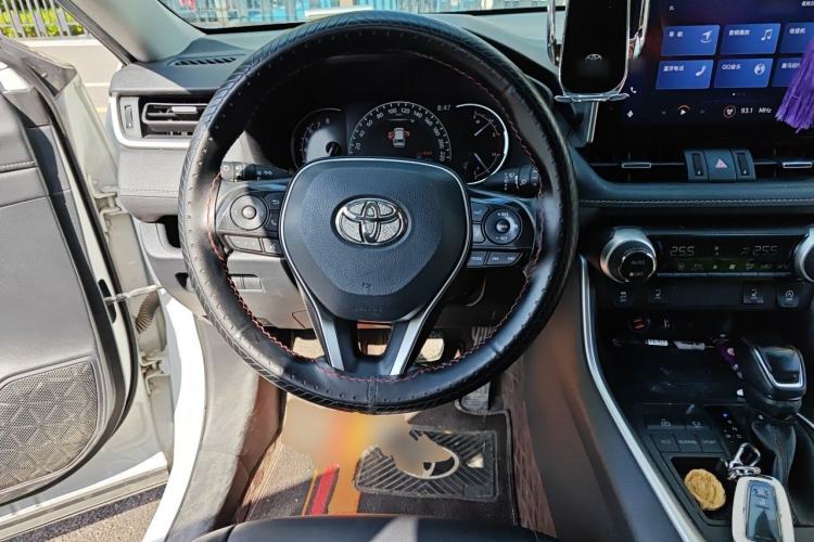 Used Toyota RAV4 2022 2.0L CVT Two-Wheel Drive Fashion Plus Edition Steering Wheel