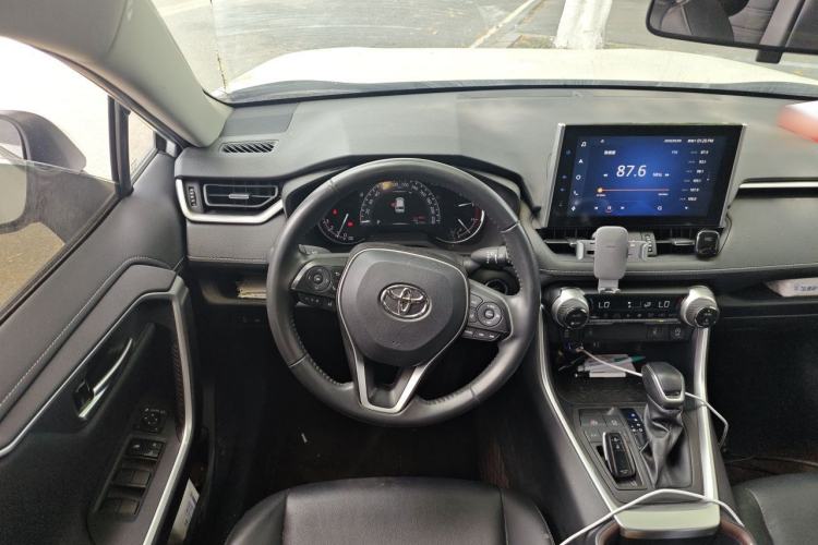 Used Toyota RAV4 2022 2.0L CVT Two-Wheel Drive Fashion Plus Edition Steering Wheel