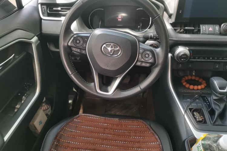 Used Toyota RAV4 2022 2.0L CVT Two-Wheel Drive Fashion Plus Edition Steering Wheel