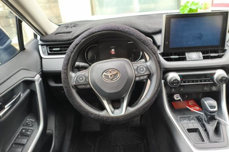 Used Toyota RAV4 2022 2.0L CVT Two-Wheel Drive Fashion Plus Edition Steering Wheel