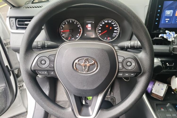 Used Toyota RAV4 2022 2.0L CVT Two-Wheel Drive Urban Edition Steering Wheel