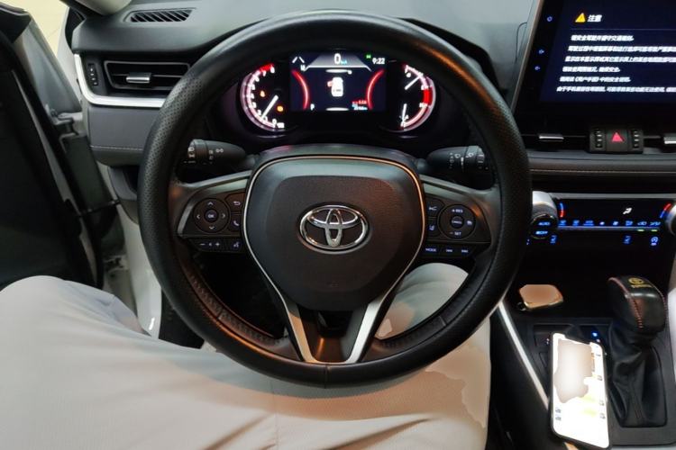 Used Toyota RAV4 2022 2.0L CVT Two-Wheel Drive Fashion Plus Edition Steering Wheel