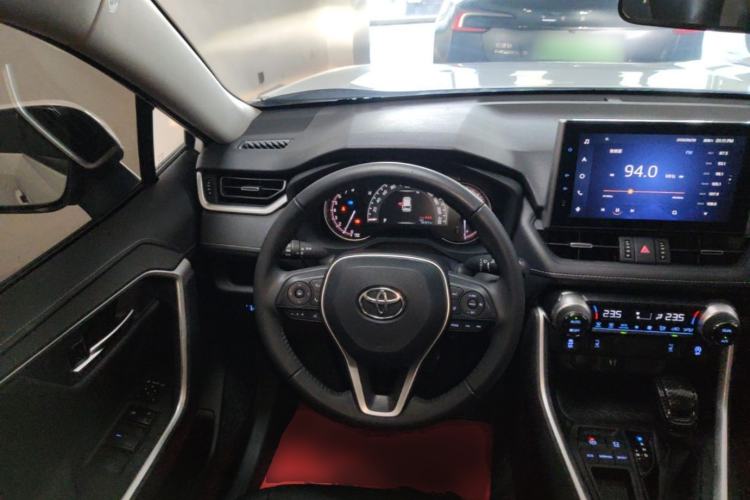 Used Toyota RAV4 2022 2.0L CVT Two-Wheel Drive Fashion Plus Edition Steering Wheel