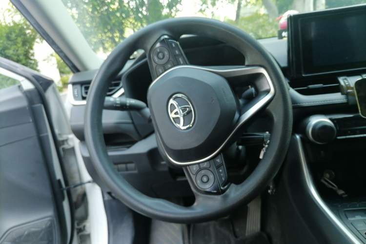 Used Toyota RAV4 2022 2.0L CVT Two-Wheel Drive Urban Edition Steering Wheel