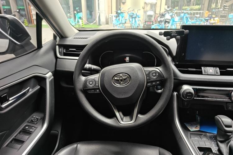Used Toyota RAV4 2022 2.0L CVT Two-Wheel Drive Fashion Edition Steering Wheel