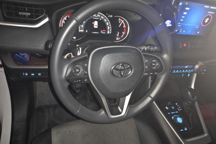 Used Toyota RAV4 2022 2.0L CVT Four-Wheel Drive Premium Edition Steering Wheel