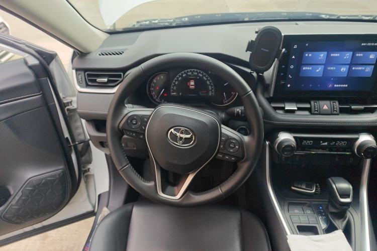 Used Toyota RAV4 2022 2.0L CVT Two-Wheel Drive Fashion Plus Edition Steering Wheel
