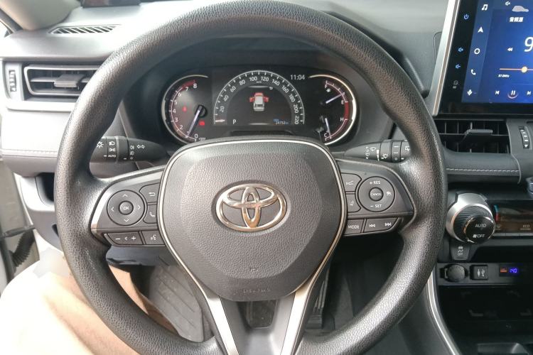 Used Toyota RAV4 2022 2.0L CVT Two-Wheel Drive Fashion Edition Steering Wheel