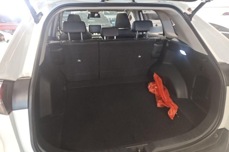 Used Toyota RAV4 2022 2.0L CVT Two-Wheel Drive Fashion Plus Edition Trunk