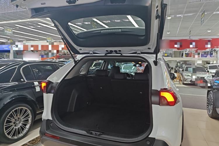 Used Toyota RAV4 2022 Dual-Engine 2.5L E-CVT Two-Wheel Drive Elite Edition Trunk