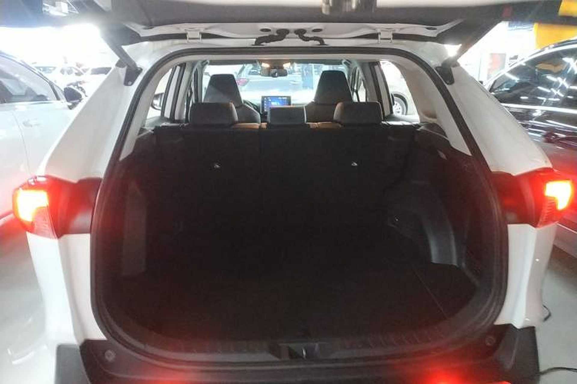 Used Toyota RAV4 2022 Dual-Engine 2.5L E-CVT Four-Wheel Drive Elite Plus Edition Trunk