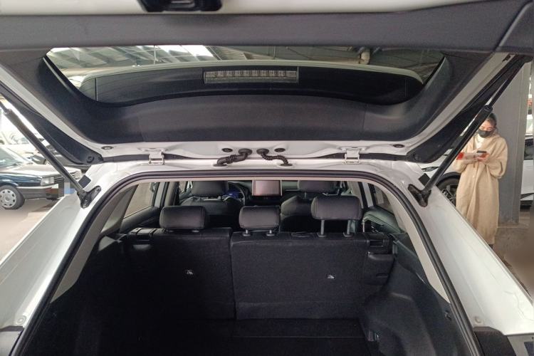 Used Toyota RAV4 2022 2.0L CVT Two-Wheel Drive Fashion Edition Trunk