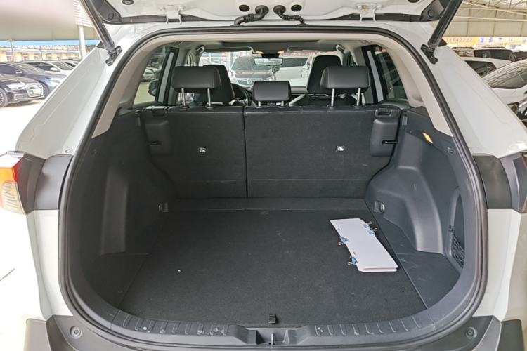 Used Toyota RAV4 2022 Dual-Engine 2.5L E-CVT Four-Wheel Drive Flagship Edition Trunk