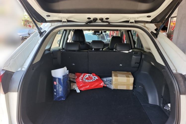Used Toyota RAV4 2022 2.0L CVT Two-Wheel Drive Fashion Edition Trunk