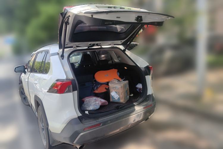 Used Toyota RAV4 2022 Dual-Engine 2.5L E-CVT Four-Wheel Drive Elite Plus Edition Trunk