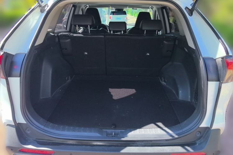 Used Toyota RAV4 2022 2.0L CVT Two-Wheel Drive Fashion Plus Edition Trunk