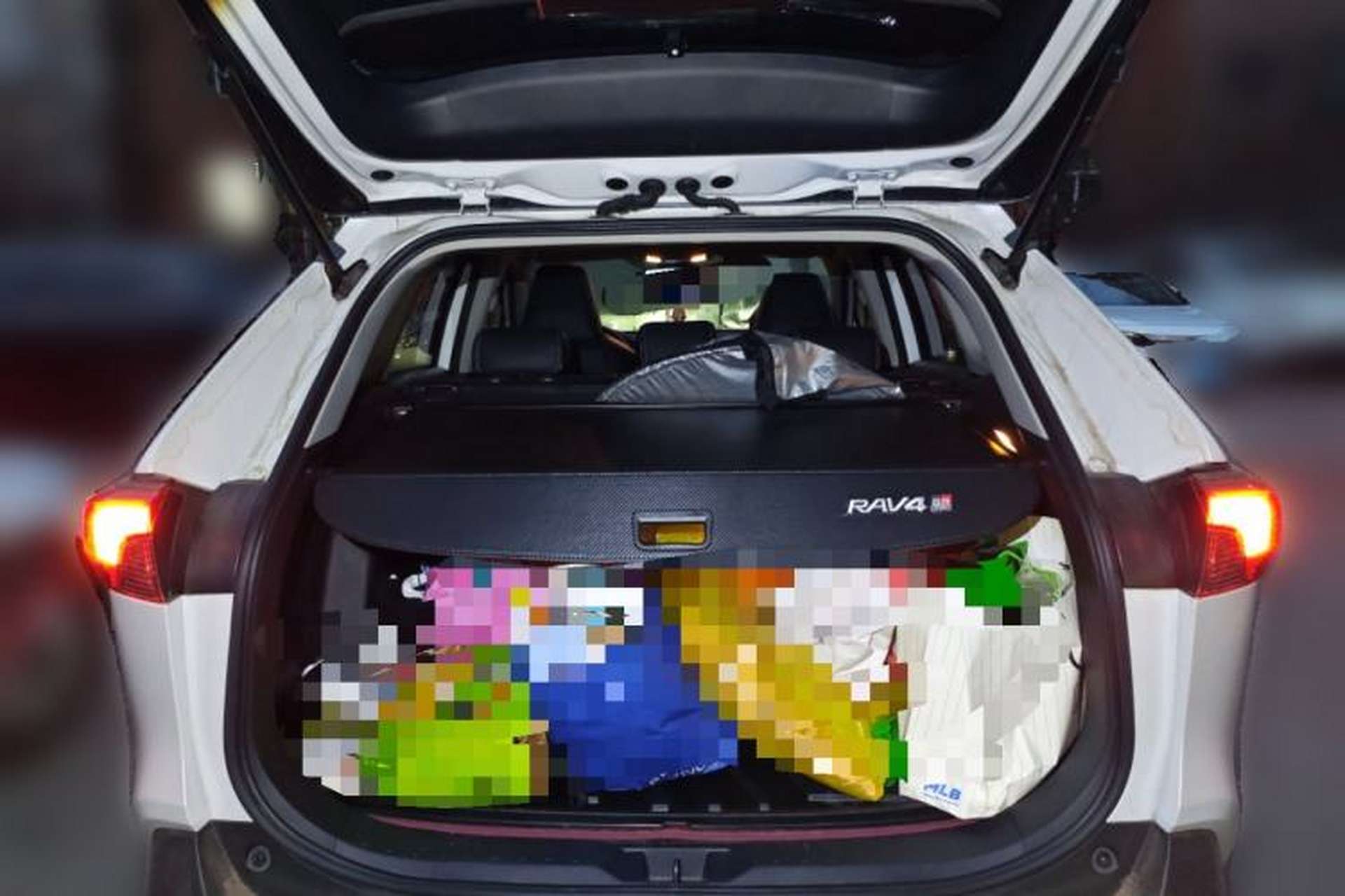Used Toyota RAV4 2022 2.0L CVT 4x4 Fashion Edition Trunk