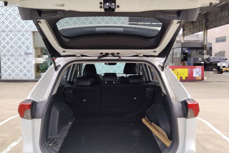Used Toyota RAV4 2022 2.0L CVT Two-Wheel Drive Urban Edition Trunk