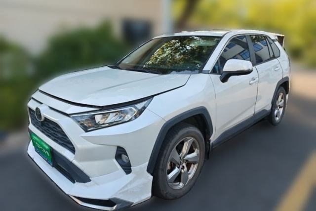 Used Toyota RAV4 2022 2.0L CVT Two-Wheel Drive Fashion Plus Edition