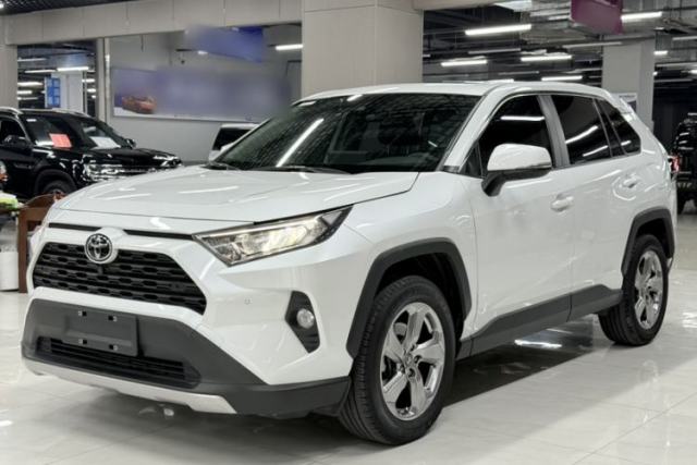 Used Toyota RAV4 2022 2.0L CVT Two-Wheel Drive Fashion Plus Edition