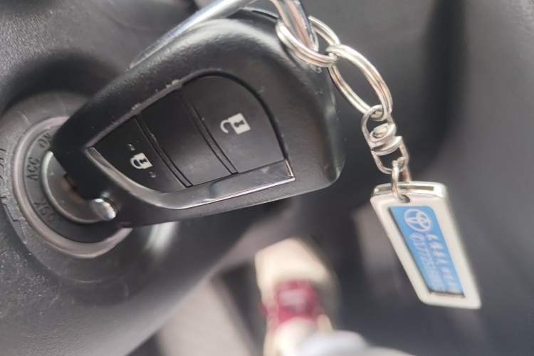 Used Toyota RAV4 2022 2.0L CVT Two-Wheel Drive Urban Edition Vehicle Key