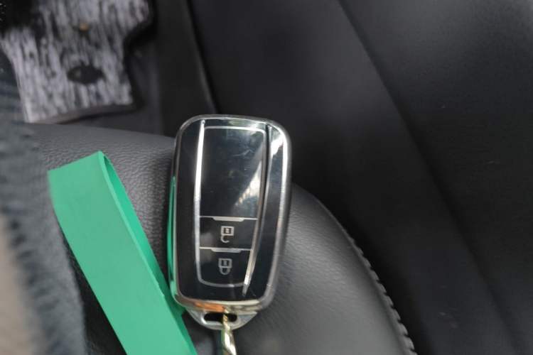 Used Toyota RAV4 2022 2.0L CVT Two-Wheel Drive Fashion Plus Edition Vehicle Key