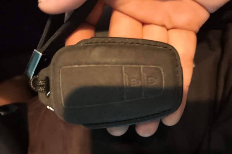 Used Toyota RAV4 2022 2.0L CVT 4x4 Style Plus Edition Vehicle Key