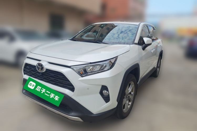 Used Toyota RAV4 2022 2.0L CVT Two-Wheel Drive Fashion Plus Edition Guazi used car, China used car export, Used car for sale, Used  cars, Cheapest cars for sale