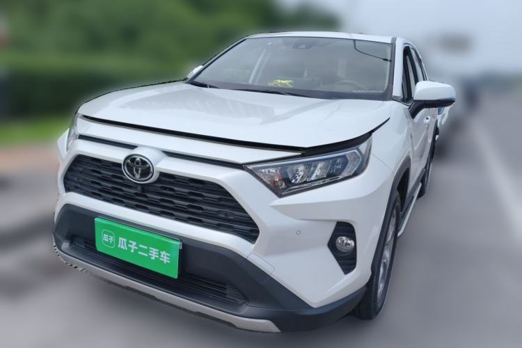Used Toyota RAV4 2022 2.0L CVT Two-Wheel Drive Fashion Plus Edition Guazi used car, China used car export, Used car for sale, Used  cars, Cheapest cars for sale