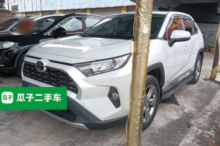 Used Toyota RAV4 2022 2.0L CVT Two-Wheel Drive Fashion Edition Guazi used car, China used car export, Used car for sale, Used cars, Cheapest cars for sale