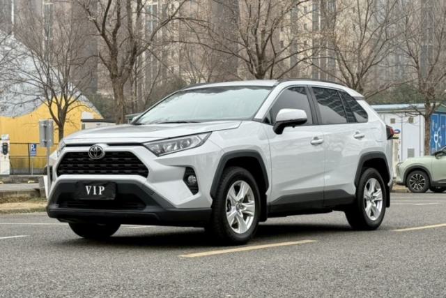 Used Toyota RAV4 2022 2.0L CVT Two-Wheel Drive Urban Edition
