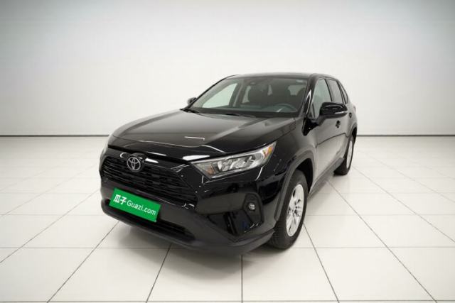 Toyota RAV4 2023 2.0L CVT Two-Wheel Drive Urban Edition usado