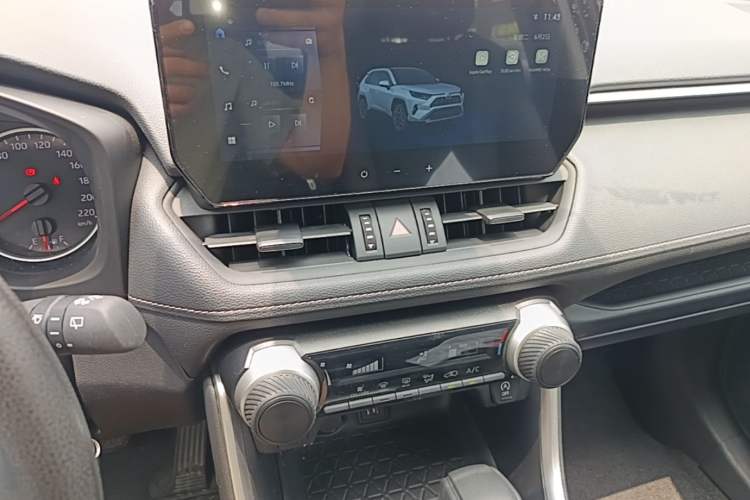 Used Toyota RAV4 2023 2.0L CVT Two-Wheel Drive Urban Edition Audio And AC Panel