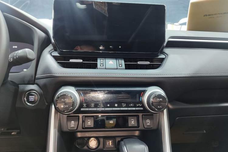 Used Toyota RAV4 2023 2.0L CVT Two-Wheel Drive Fashion Plus Edition Audio And AC Panel