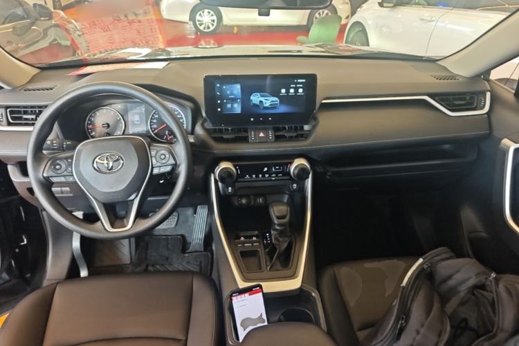 Used Toyota RAV4 2023 2.0L CVT Two-Wheel Drive Urban Edition Center Console