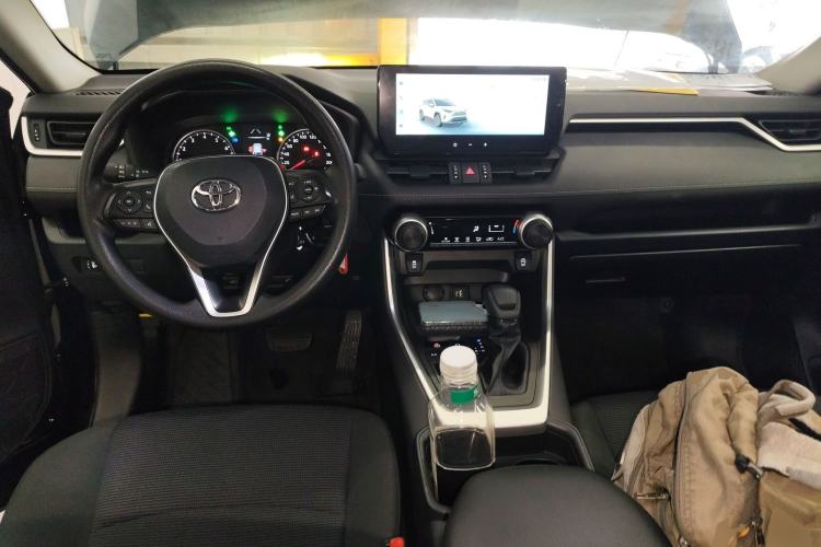Used Toyota RAV4 2023 2.0L CVT Two-Wheel Drive Urban Edition Center Console