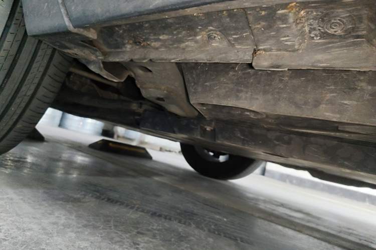 Used Toyota RAV4 2023 Dual-Motor 2.5L E-CVT Two-Wheel Drive Elite Edition Chassis Front Left