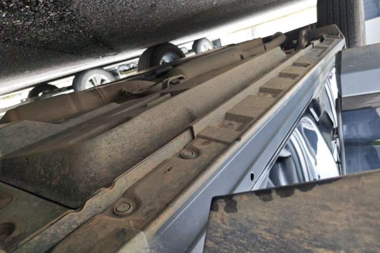 Used Toyota RAV4 2023 Dual-Engine 2.5L E-CVT Four-Wheel Drive Elite Plus Edition Chassis Front Right