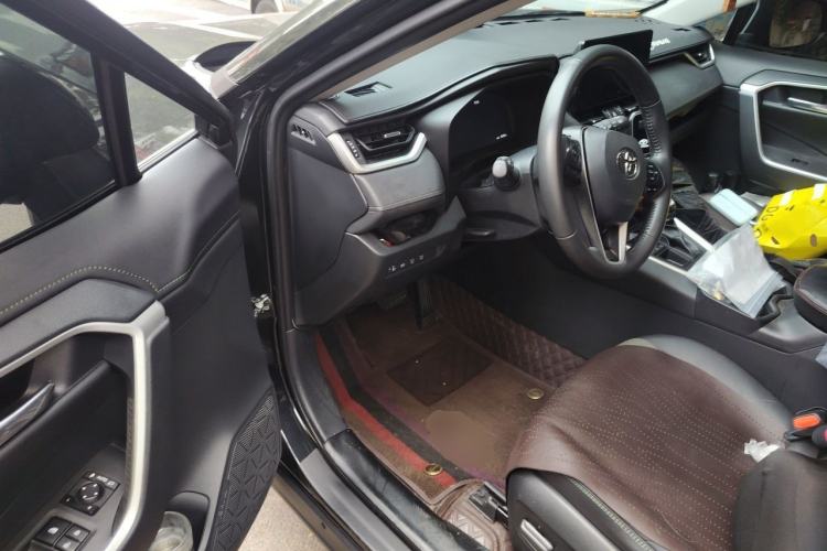 Used Toyota RAV4 2023 2.0L CVT 4x4 Explorer Plus Edition Driver Seat