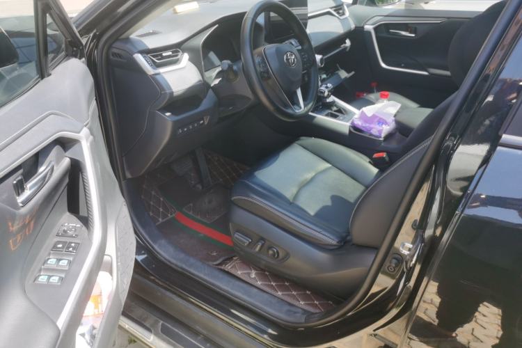 Used Toyota RAV4 2023 Dual-Engine 2.5L E-CVT Two-Wheel Drive Elite Plus Edition Driver Seat
