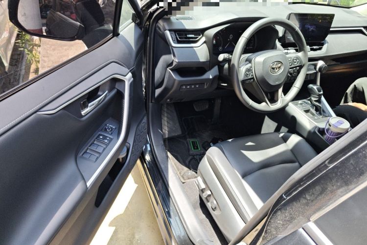 Used Toyota RAV4 2023 Dual-Engine 2.5L E-CVT Two-Wheel Drive Elite Plus Edition Driver Seat