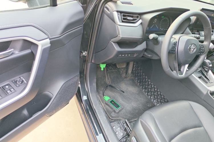Used Toyota RAV4 2023 2.0L CVT Two-Wheel Drive Fashion Plus Edition Driver Seat