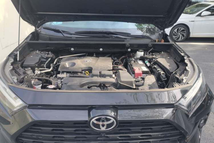 Used Toyota RAV4 2023 2.0L CVT Two-Wheel Drive Fashion Plus Edition Engine Bay