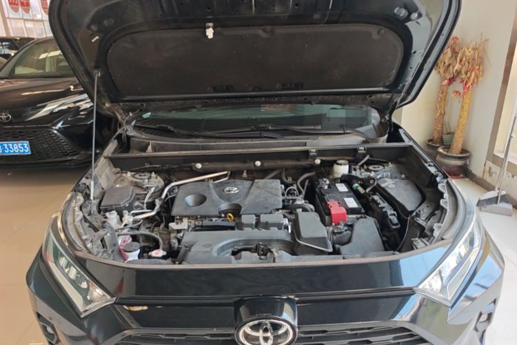 Used Toyota RAV4 2023 2.0L CVT Two-Wheel Drive Fashion Edition Engine Bay