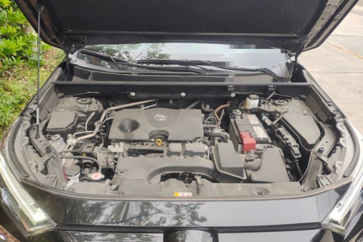 Used Toyota RAV4 2023 2.0L CVT Two-Wheel Drive Fashion Plus Edition Engine Bay