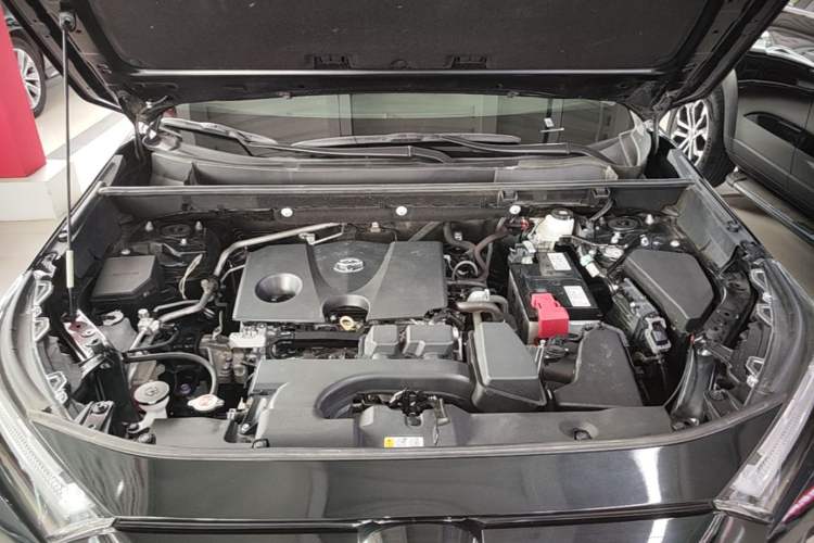Used Toyota RAV4 2023 2.0L CVT Two-Wheel Drive Fashion Plus Edition Engine Bay