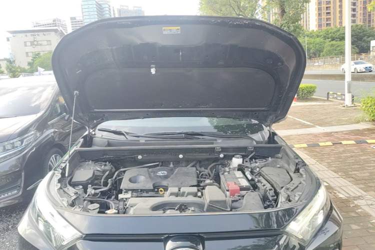 Used Toyota RAV4 2023 2.0L CVT Two-Wheel Drive Fashion Plus Edition Engine Bay