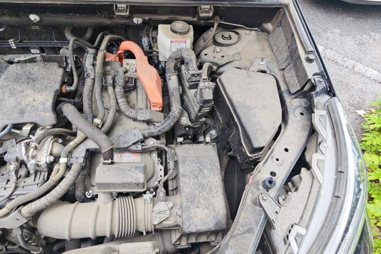 Used Toyota RAV4 2023 Dual-Engine 2.5L E-CVT Four-Wheel Drive Elite Plus Edition Engine Bay Left