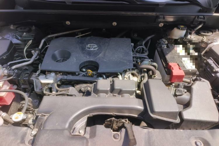Used Toyota RAV4 2023 2.0L CVT Two-Wheel Drive Fashion Edition Engine Bay