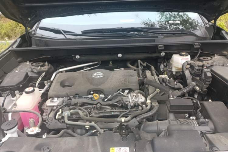 Used Toyota RAV4 2023 Dual-Motor 2.5L E-CVT Two-Wheel Drive Elite Edition Engine Bay